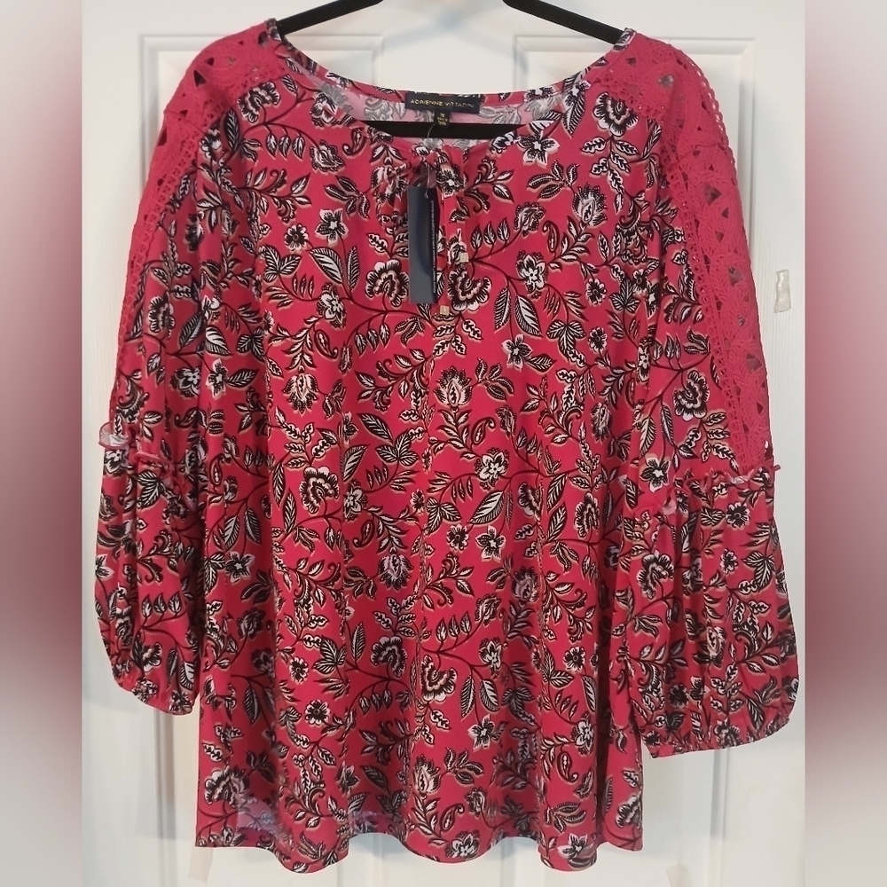 NWT - Adrienne Vittadini Pink Floral Puff Sleeve W Lace Detail Top Blouse 3X